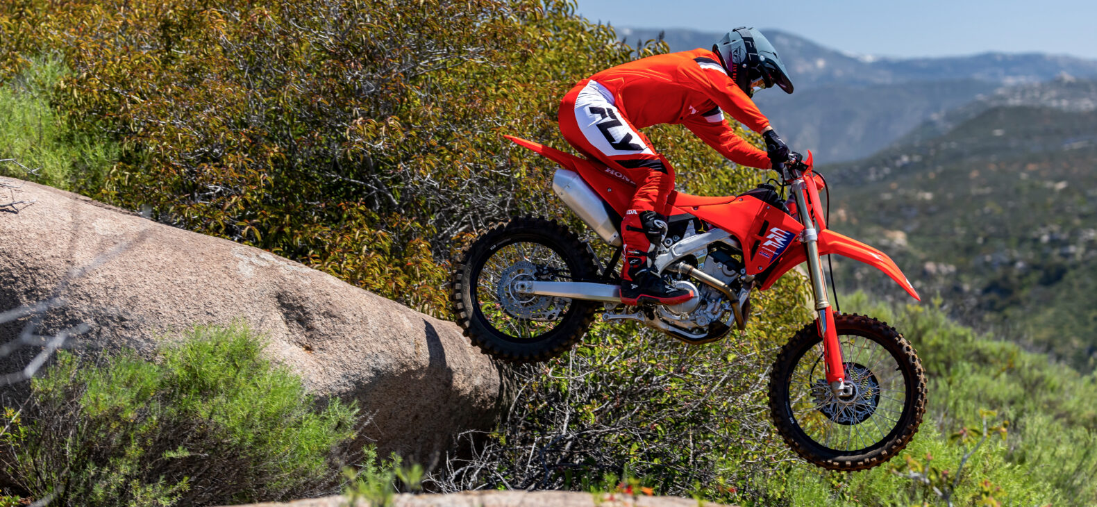 25 Honda CRF250RX_action_22 Image