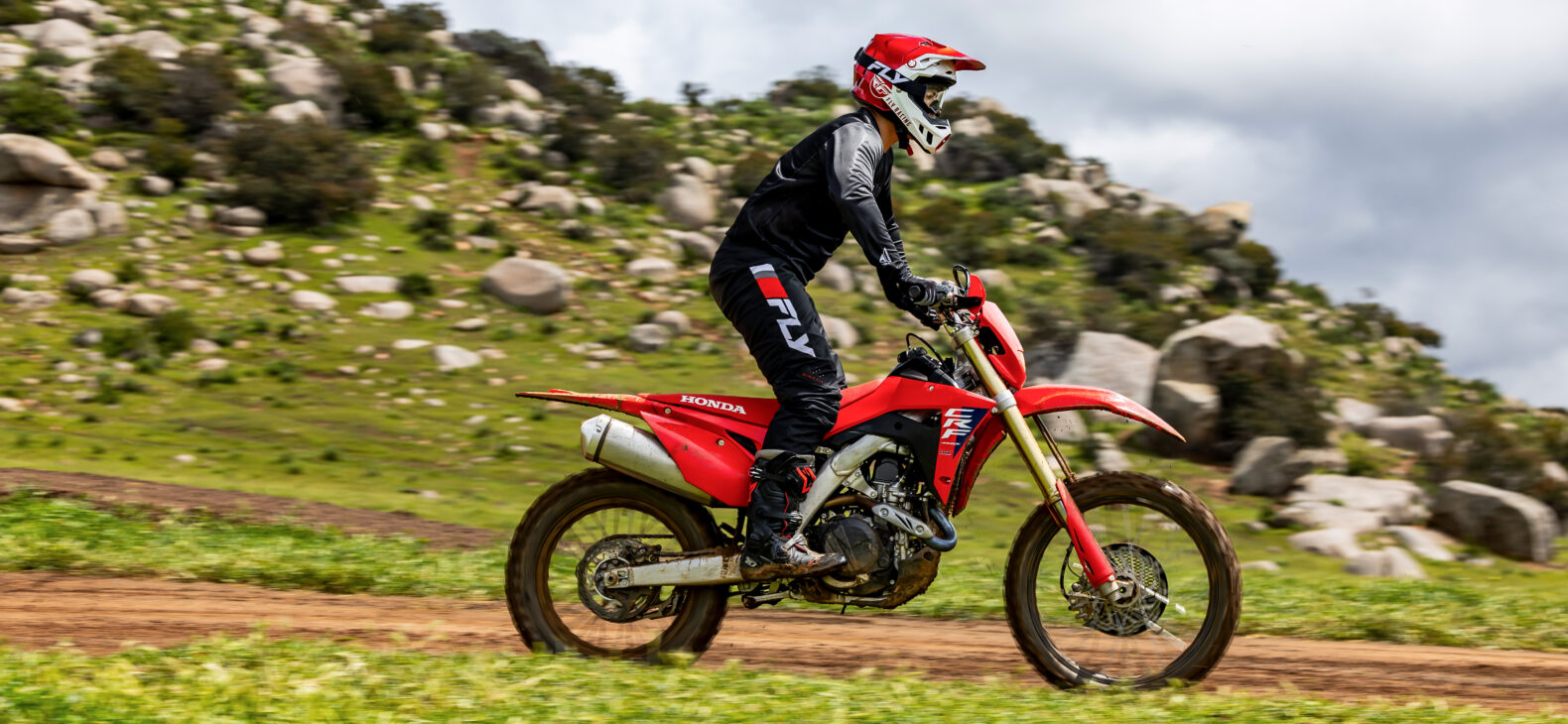 25 Honda CRF450X_action_14 Image