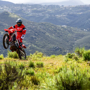 2025 CRF450X Image 7